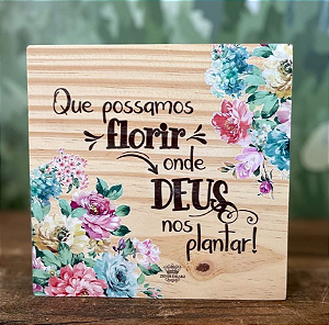 PLACA DE MESA CRU COM APLIQUE QUE POSSAMOS FLORIR...16,5X16,5