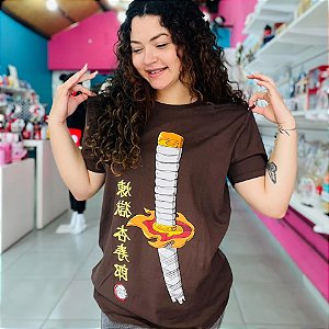Camiseta Demon Slayer Espada Kyojuro Rengoku
