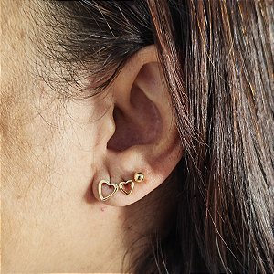 BRINCO DE CORAÇÃO VAZADO M - CORAÇÃO LISO