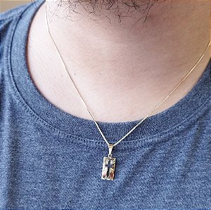 SOMENTE PINGENTE PLACA RETANGULAR PEQUENA COM CRUZ VAZADA - 02cm x 0,7cm