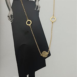 COLAR LONGO COM CHAPINHAS MEDALHAS LISAS E VAZADAS 80 CM