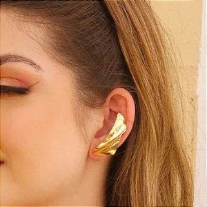 BRINCO EAR CUFF ORGÂNICO SEMIJOIA COM BANHO DE OURO 18K