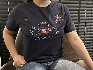 Camiseta Step by Step