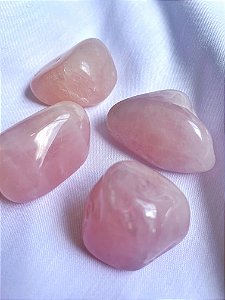 Quartzo Rosa Rolada (M) - A Pedra do Amor