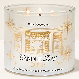 Vela Perfumada Grande Três Pavios Candle Day 2025 Bath & Body Works