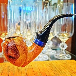 Acorn Sitter - Free hand