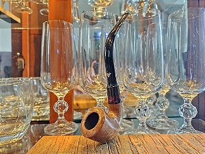 Demi Warden - Encomenda