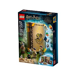 Lego Harry Potter Momento Hogwarts Aula de Herbologia 233 peças 76384