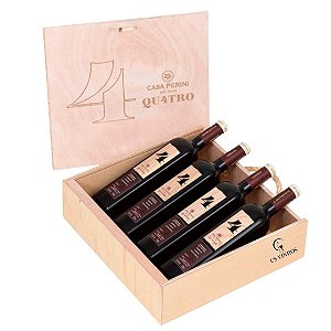 Caixa de Madeira com 4 Vinhos Casa Perini Qu4tro