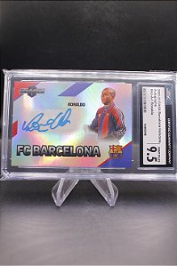 Ronaldo - 2022-23 Daka Holocene Barcelona Auto Refractor /25 CGC 9