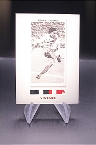 Ronaldinho - 2023 Futera Futera Unique Vintage Triple /4 Flamengo