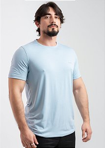 Camiseta Tech Masculina Azul Claro Anti Suor Não Amassa Pataloo