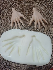 Molde de silicone artesanal mãos de bruxa G