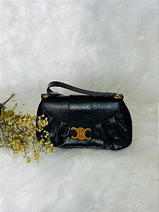 Bolsa Feminina com Detalhe Dourado – Estilo Clutch Elegante