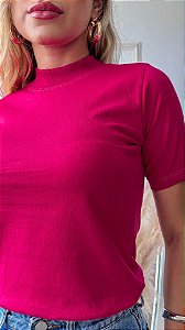 TSHIRT FEMININA BÁSICA GOLA ALTA- ROSA PINK
