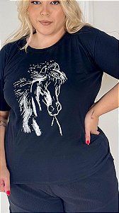TSHIRT NO ALGODÃO PLUS SIZE CAVALO HIPER REALISTA PEDRARIA- PRETO