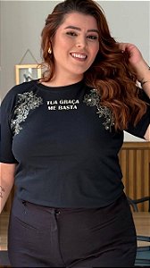 TSHIRT NO ALGODÃO PLUS SIZE TUA GRAÇA ME BASTA PONTO DE LUZ-PRETA