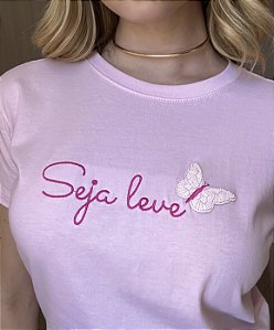 TSHIRT BORDADA SEJA LEVE- ROSA BEBÊ