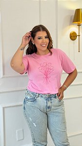 TSHIRT NO ALGODÃO PLUS SIZE FLORES GALHOS PEDRARIA - ROSA IORGUTE