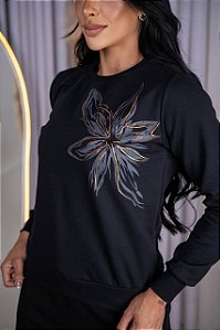 BLUSA MOLETOM FLOR ALTO RELEVO - PRETO
