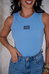 REGATA NA RIBANA MIU MIU BORDADO - AZUL