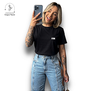 T-SHIRT TOMMY ,MINIMALISTA - PRETO