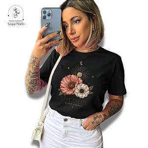 T-SHIRT STAY ROOTED - PRETO