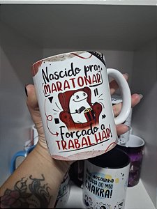 Caneca Porcelana - Nascido para Maratonar