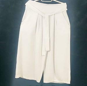 CALCA PANTACOURT EM VISCOLINHO