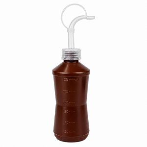 Almotolia em Polietileno 125 mL Âmbar com Bico Curvo e Cânula – J.Prolab