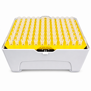 Ponteira Graduada Universal Estéril 10–200 µL em Rack – 960 Unidades – BAUMANN