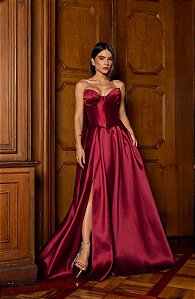 Vestido Karina Marsala + Clutch Brinde