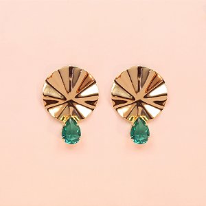 Brinco com Design Martelado e Zircônia Folheado a Ouro 18k