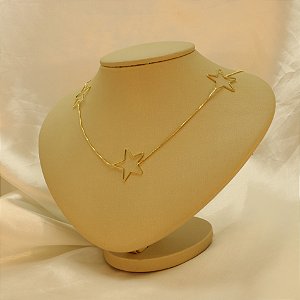 Gargantilha com Estrelas Vazadas Folheado a Ouro 18k
