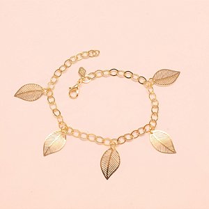 Pulseira com Pingentes de Folha Vazada Folheado a Ouro 18k