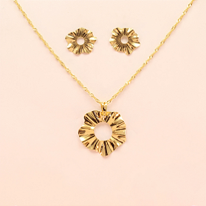 Conjunto com Design Orgânico Folheado a Ouro 18k