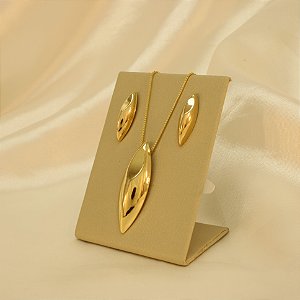 Conjunto com Design Navete Folheado a Ouro 18k