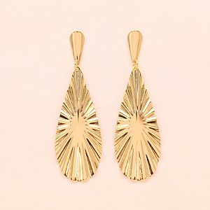 Brinco com Design de Gota Trabalhado Folheado a Ouro 18k