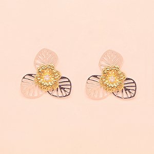 Brinco de Flor com Zircônia Folheado a Prata e Ouro 18k
