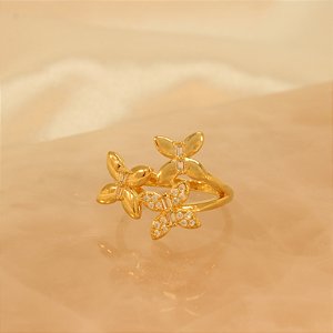 Anel com Design de Borboletas Cravejadas Folheado a Ouro 18k