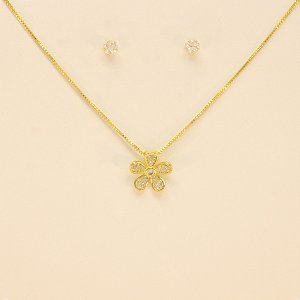 Conjunto de Flor Cravejada em Zircônia Folheado a Ouro 18k