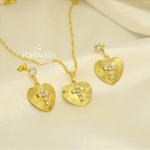 Conjunto de Coração com Cruz Cravejada Banhado a Ouro 18k