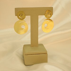 Brinco com Design Plissado Folheado a Ouro 18k