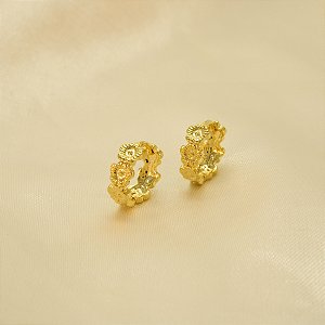 Brinco de Argola com Flor Banhado a Ouro 18k