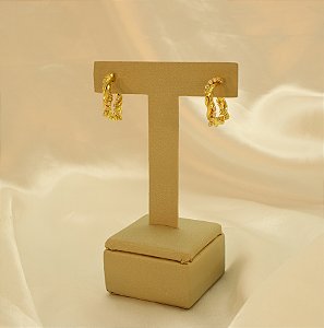 Brinco Argola Torcido com Zircônias Banhado a Ouro 18k