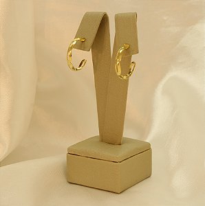 Brinco Argola com Detalhes Vazados Folheado a Ouro 18k