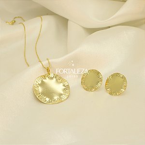 Conjunto com Design Martelado Banhado a Ouro 18k