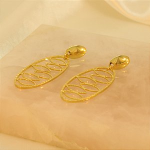 Brinco com Aro Trabalhado Banhado a Ouro 18k