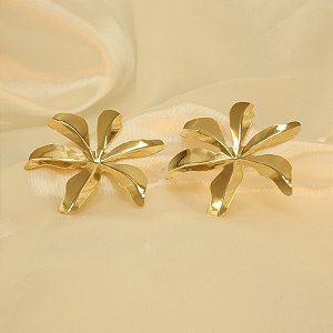 Brinco de Flor Folheado a Ouro 18k