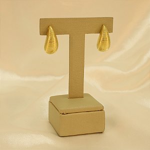 Brinco em Gota Trabalhado Banhado a Ouro 18k
